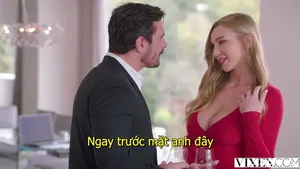 Bố chồng lén vụng trộm cùng con dâu trong bếp